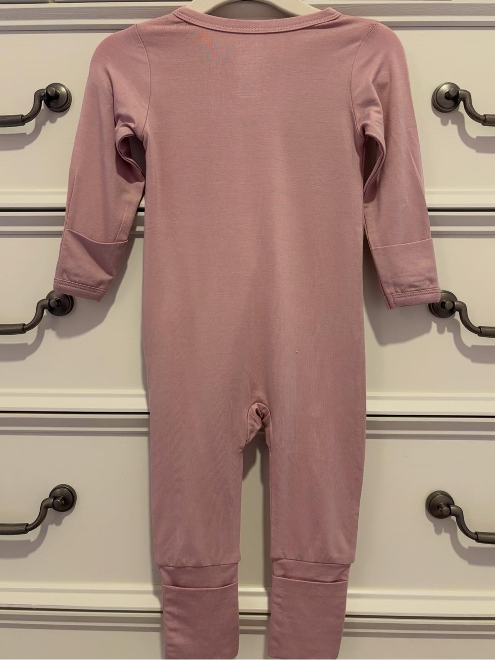 NWT Sofia Mila Baby Girl Bamboo Convertible Zip Sleeper Footie Size 6-12 Months - Picture 2 of 3